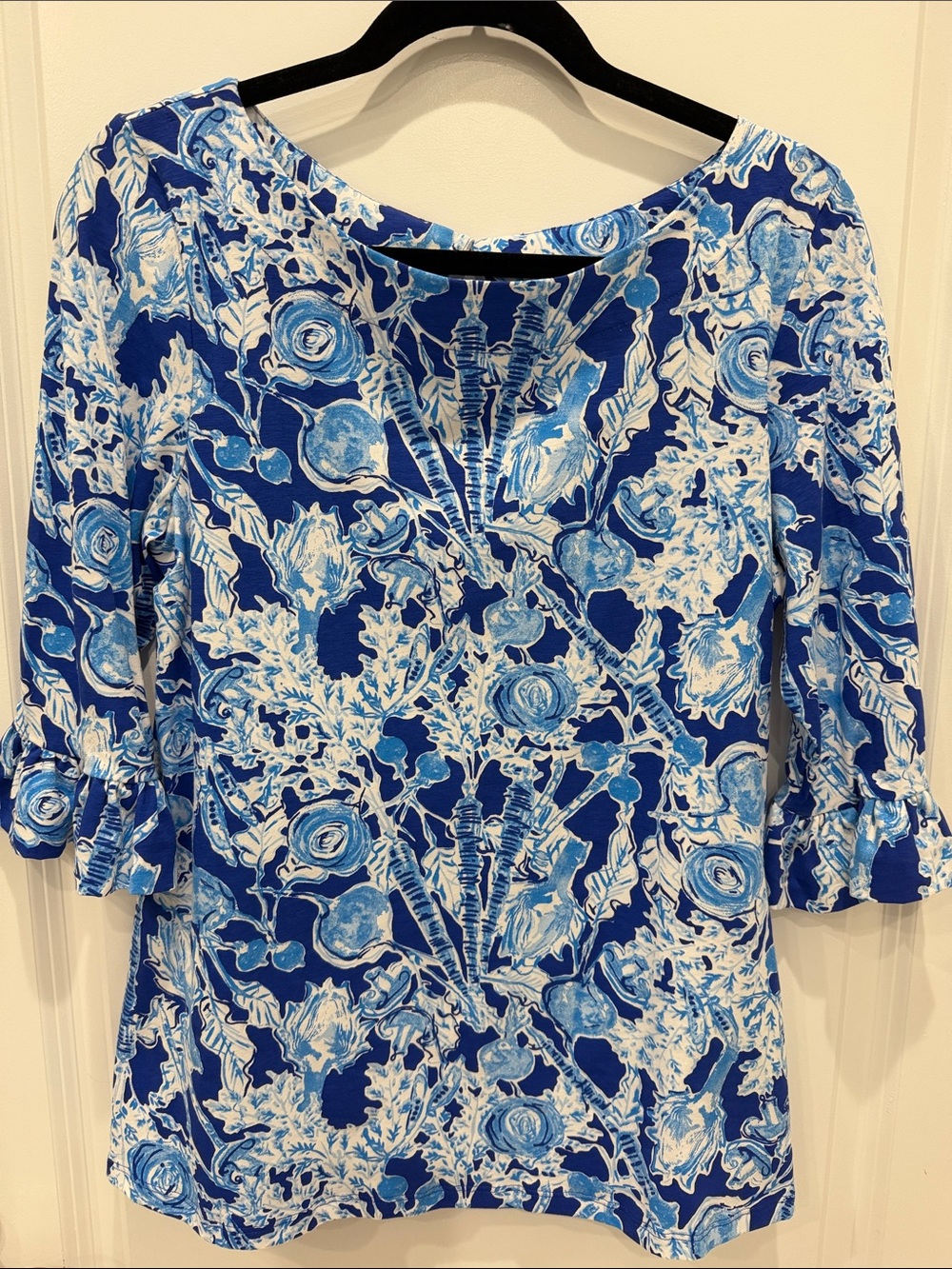 Lilly Pulitzer Blue & White Floral Scoop-Neck Tunic